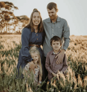 Shiane, Matt and their kids, the family behind Sieda Milling